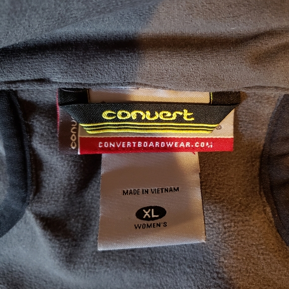 Convert Snowboard Jacket XL NWT - Picture 8 of 8